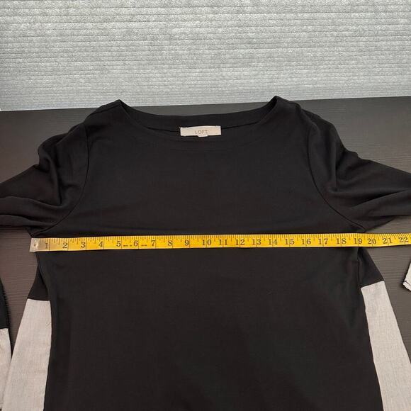 NWT Ann Taylor LOFT Black Gray Colorblock Crew Neck Faux Layered Top Size Medium - Picture 8 of 10